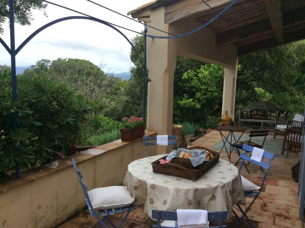 Le Mas Amore Bed and Breakfast Gassin Εξωτερικό φωτογραφία